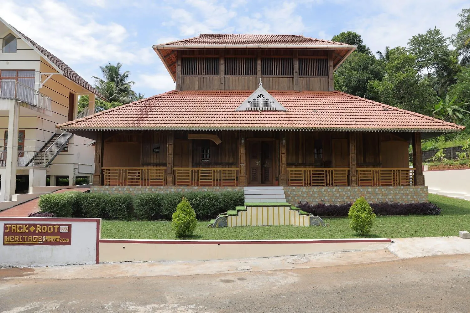 Jackroot Heritage Athirappilly Apartment Kallana India